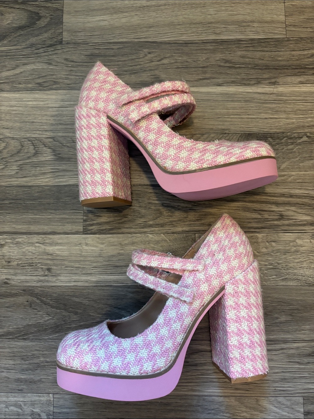 Never worn - Steve Madden Twice Pink Tweed Mary Jane Pumps